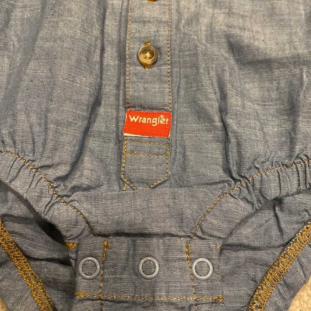 ‼️WRANGLER‼️ - Picture 2 of 4